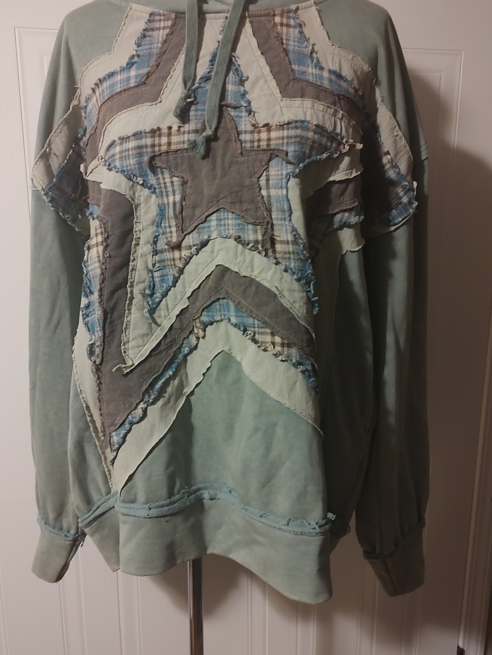 OLI & HALI Distressed Stellar Vibes Oversize Patchwork Hoodie Sz Large - Picture 2 of 9
